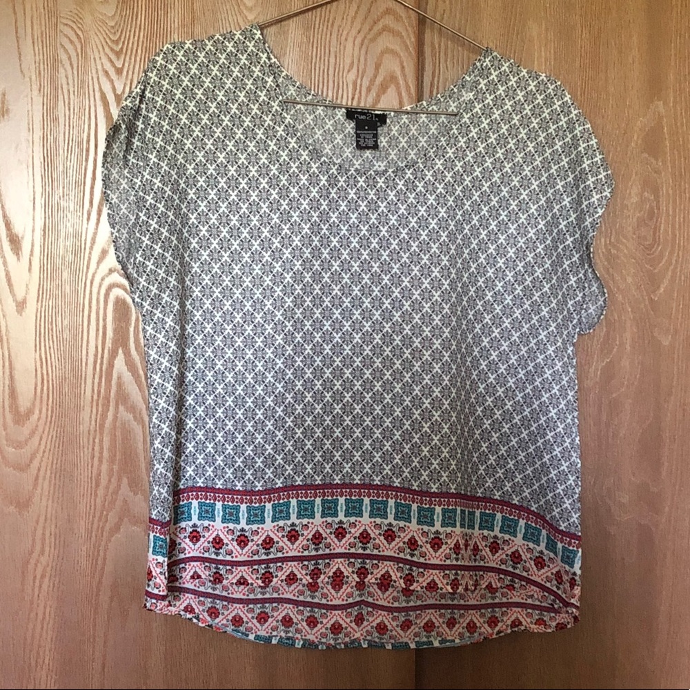 Rue21 Patterned Blouse